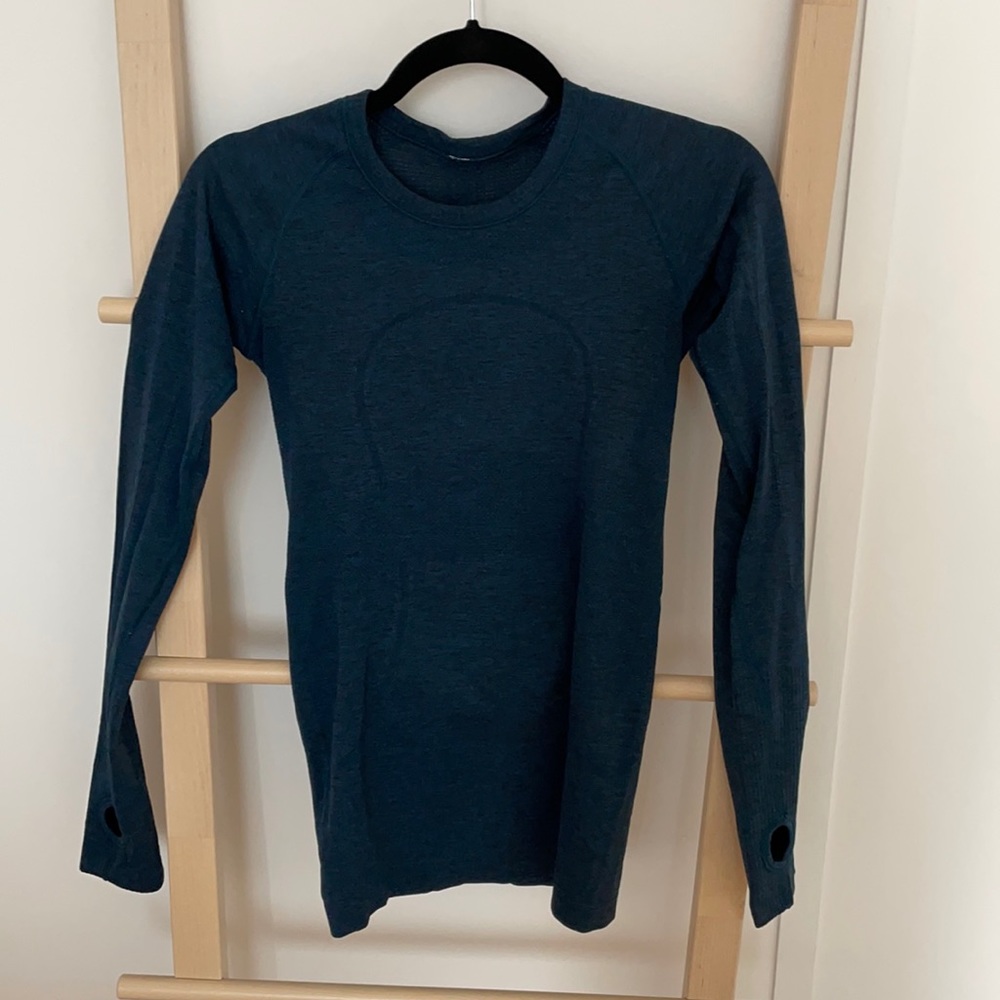 Lululemon Swiftly Tech long sleeve
